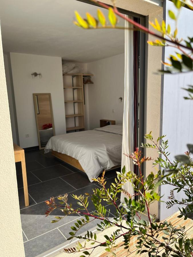 Le Cube Des Garrigues Villa Vallérargues Dış mekan fotoğraf